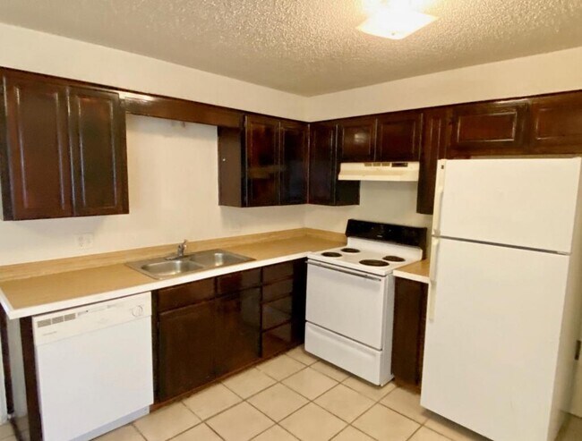 Foto del edificio - 5908 Dan Dr