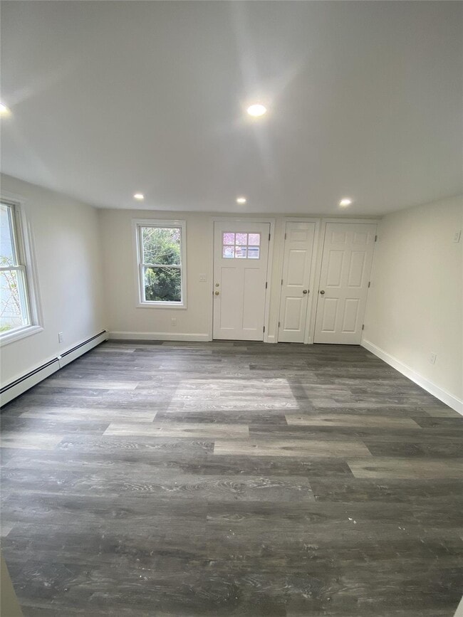 Building Photo - 6 Rusco St