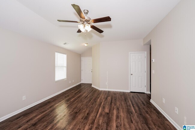 Building Photo - 175 Highland View Dr