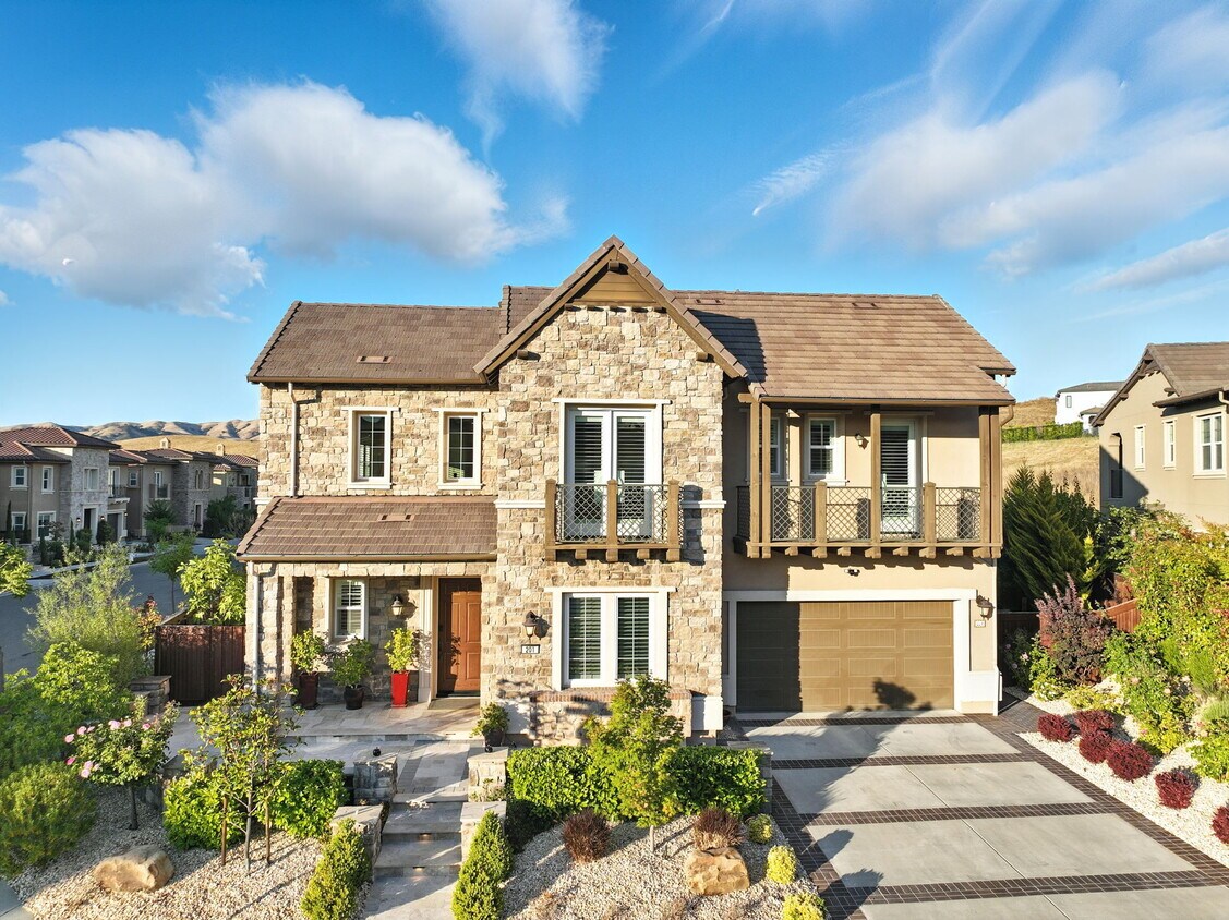 Foto principal - 201 Corriedale Ct