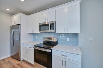 Building Photo - 510 Willard St