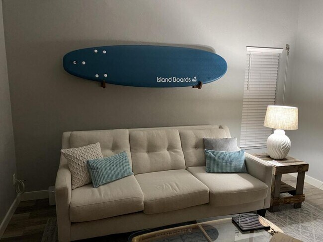 Foto del edificio - 16660 Coriander Ln