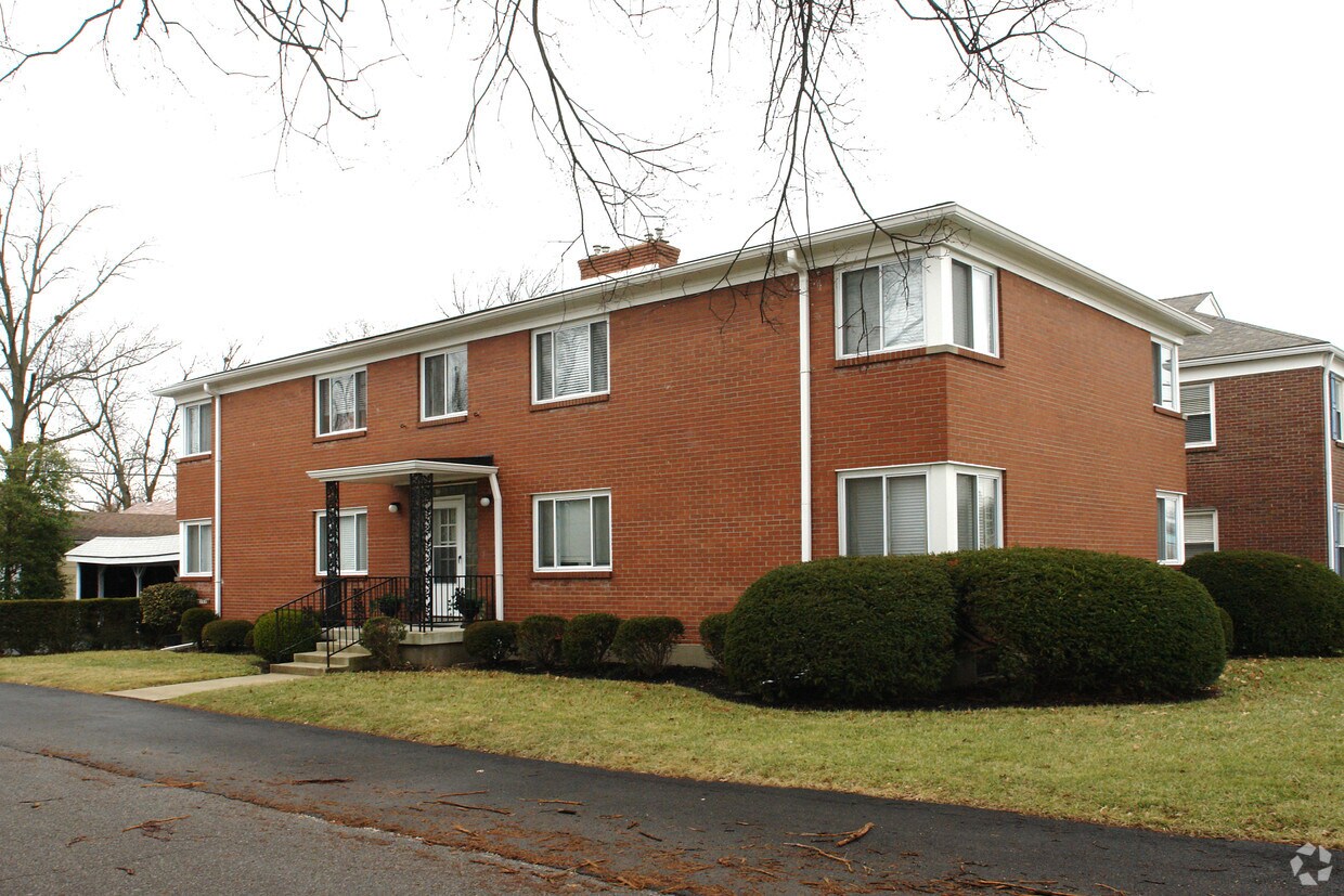 152 Breckenridge Ln, Louisville, KY 40207 Apartments in Louisville