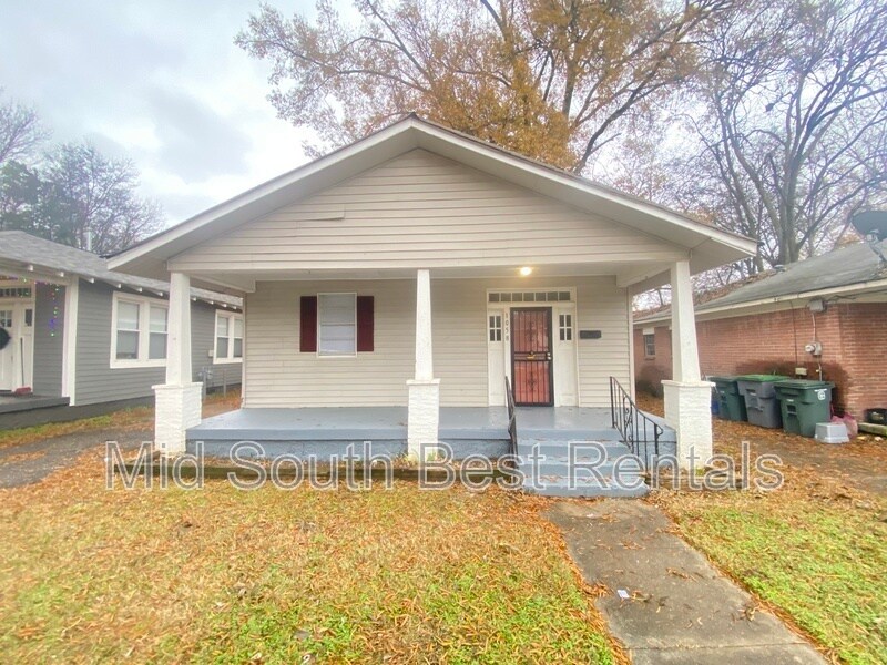 Primary Photo - 1058 Tanglewood St