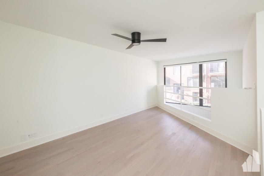 Foto principal - 1 bedroom in Chicago IL 60613