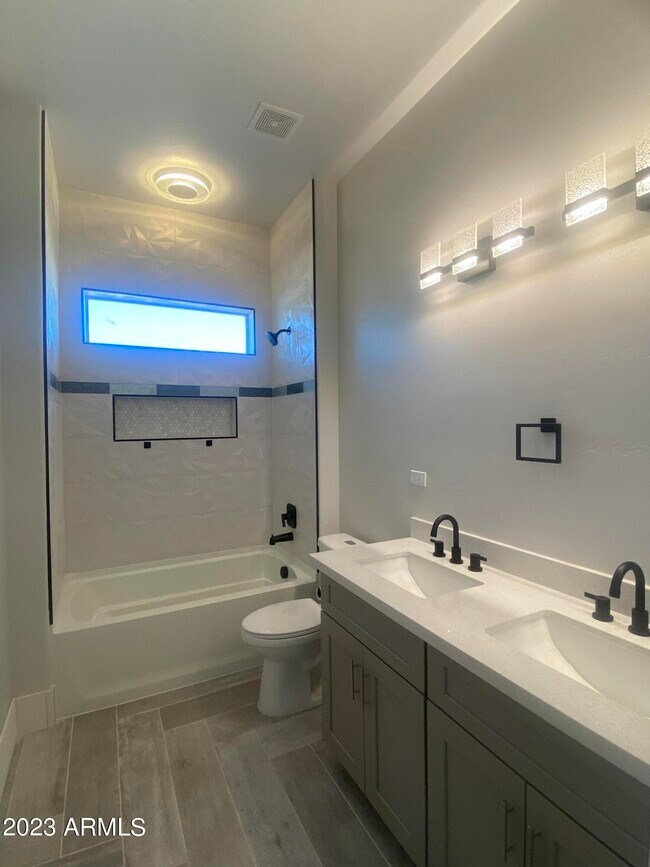 Foto del edificio - 24351 W Morning Vista Ln
