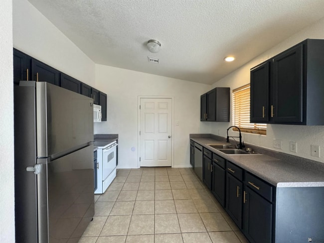 Building Photo - 10486 Typhoon Ave