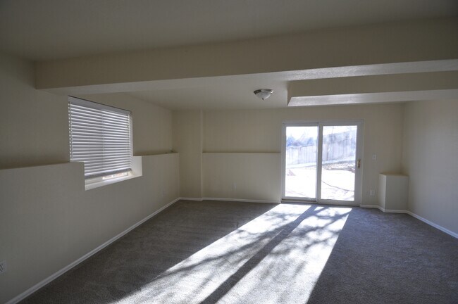 Building Photo - 5108 Sydney Ave