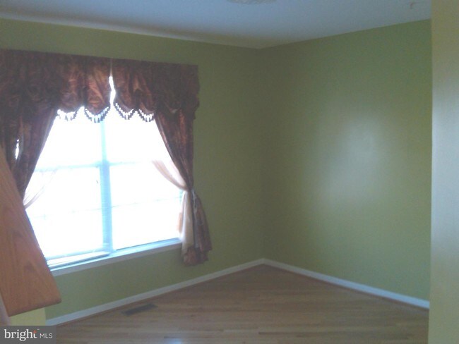 Building Photo - 21125 Camomile Ct