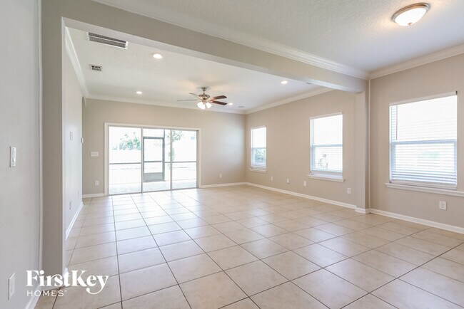 Building Photo - 63 Antilles Rd