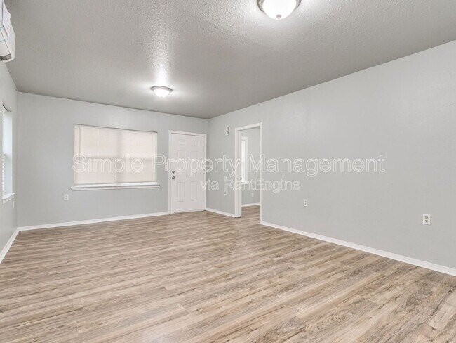 Foto del edificio - 2713 NW 14th St
