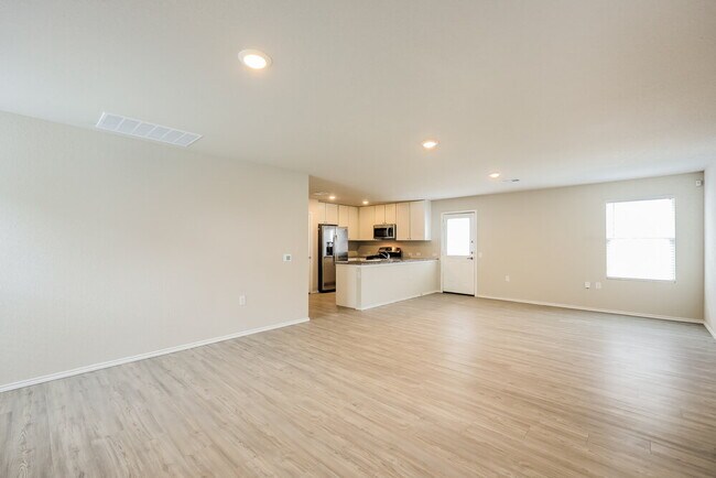 Building Photo - 13435 Ashworth Blvd