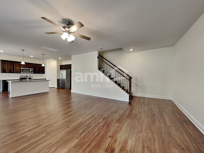 Foto del edificio - 5969 Hagar Vly Dr