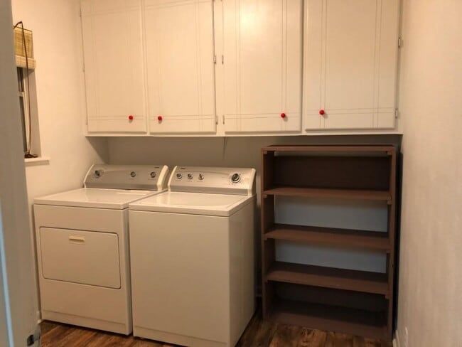 Building Photo - 309 Woodhaven Dr