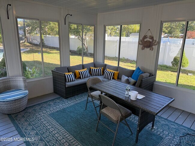 Building Photo - 90 Atlantis Ave