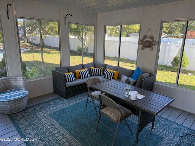 Foto del edificio - 90 Atlantis Ave