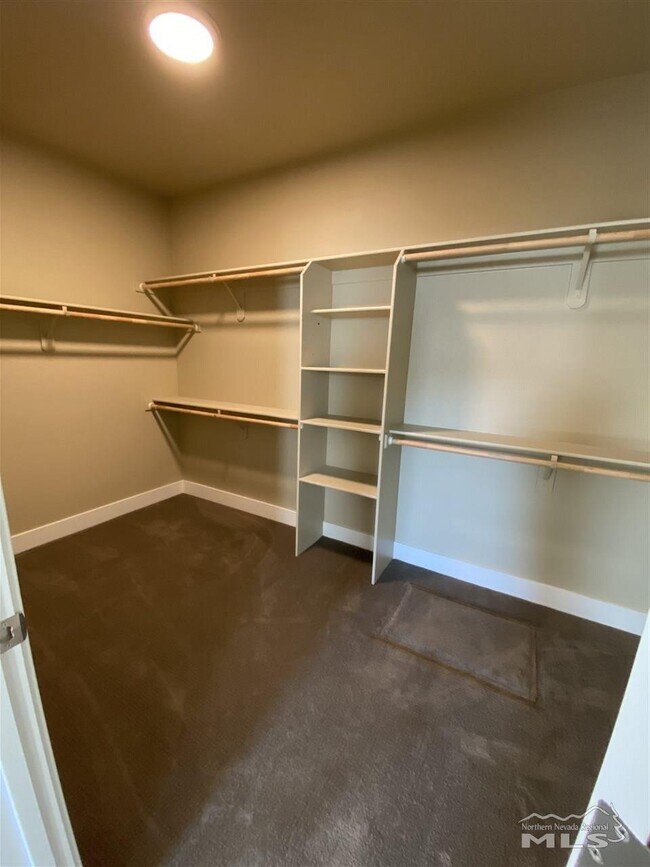 Building Photo - 503 Doral Ct