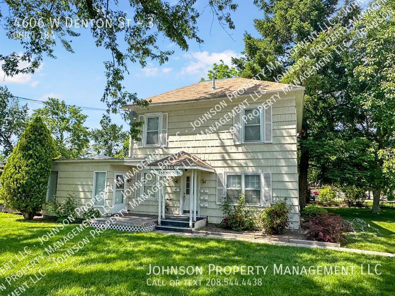 Primary Photo - Charming Boise Historic Apartments with sh...