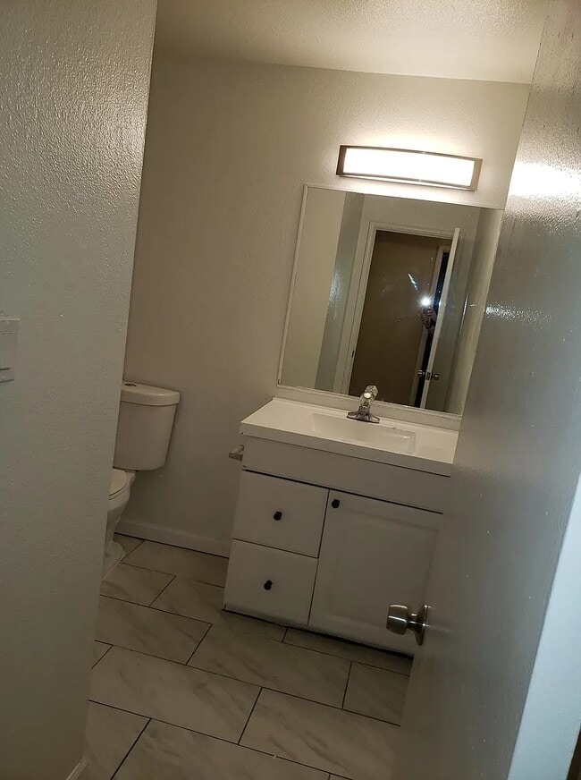 Foto del edificio - 8081 Via de Palmas Ln