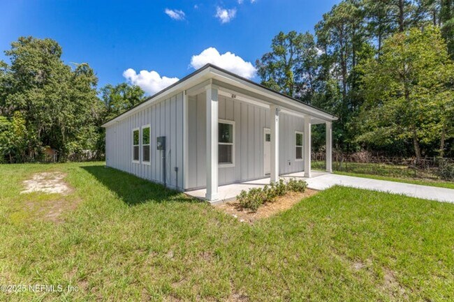 Building Photo - 2025 NEW BUILT 2 BR 2 BA Rental that could be a 3BR