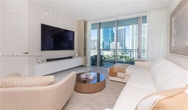 Building Photo - 92 SW 3rd St