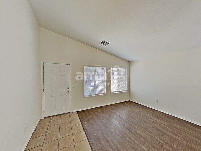 Foto del edificio - 1247 S Boulder Street Unit C15