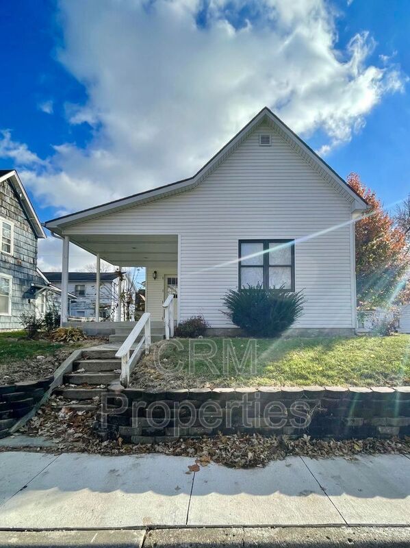 Primary Photo - 527 W Jefferson St