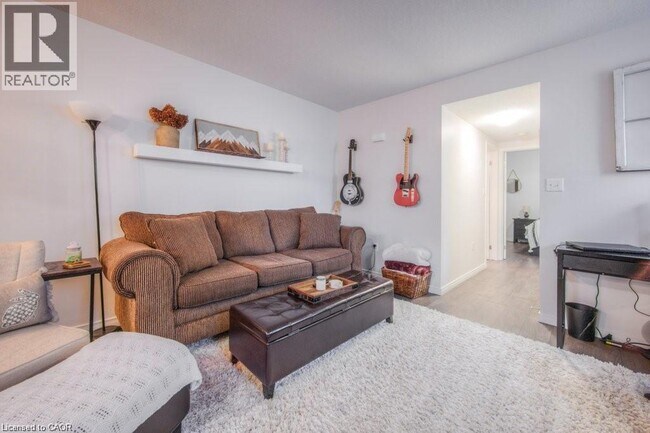 Building Photo - 388 Old Huron Rd