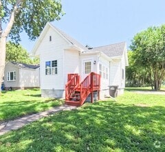 Building Photo - 2801 1st St