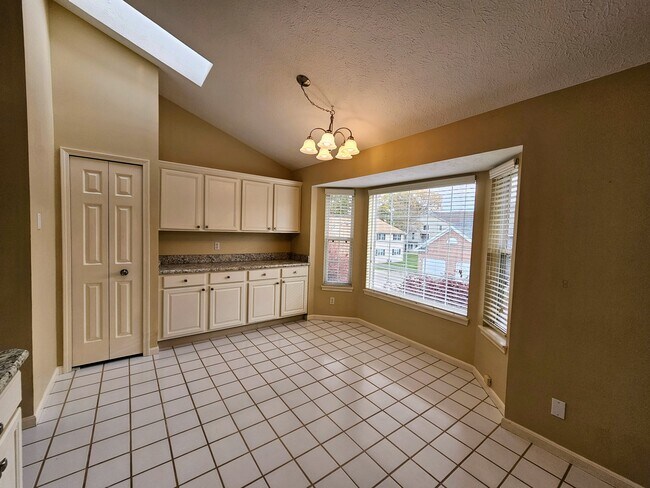Building Photo - 674 Tollis Pkwy