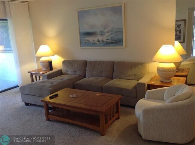 Foto del edificio - 2265 SW 15th St
