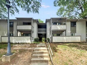 Building Photo - 2235 Sunderland Rd