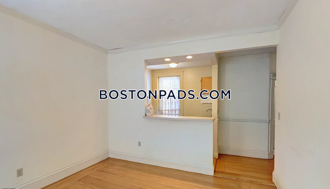 15 Queensberry St, Boston, MA 02215 Condo for Rent in Boston, MA