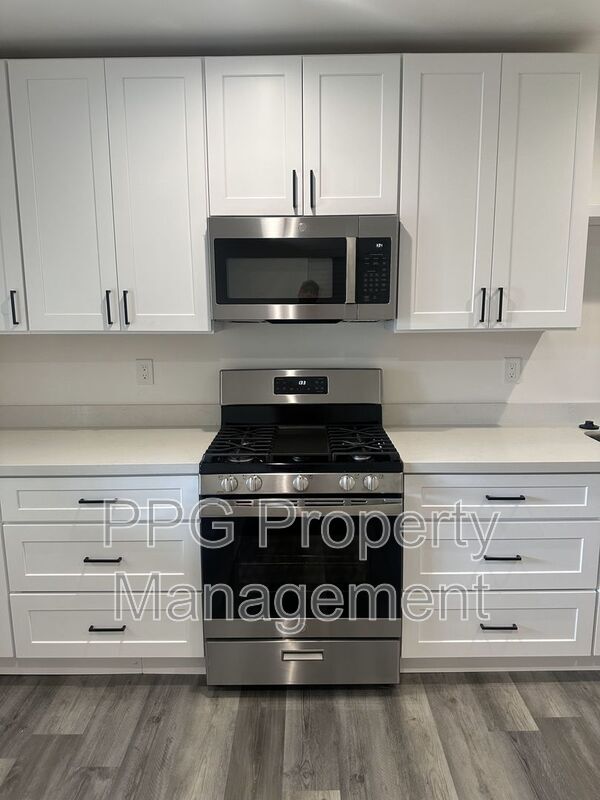 Foto del edificio - 3311 E Yale St