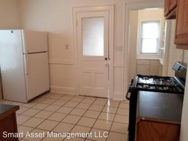 Foto del edificio - 3 br, 1 bath House - 2425 N Cramer Street