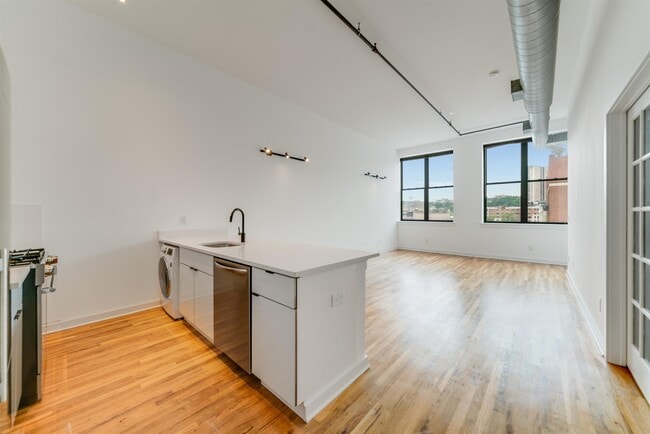Foto del edificio - 1015 Clinton St