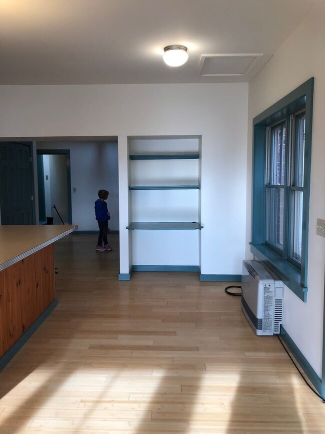 Building Photo - White Sulphur, LLC 165