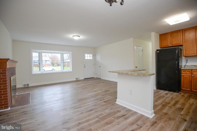 Building Photo - 10905 Fairchester Dr