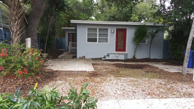 Foto del edificio - 312 Seminole Ave