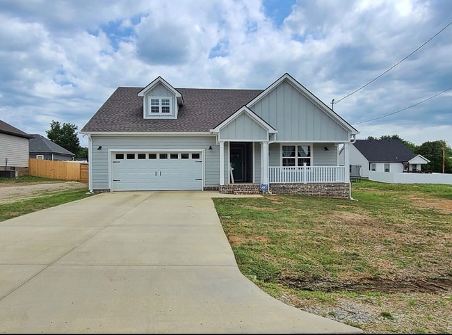 Building Photo - 3012 Cambridge Ct