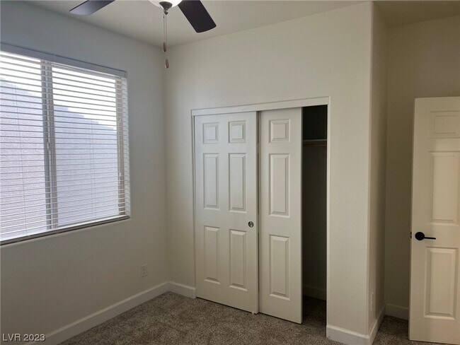 Building Photo - 8029 Green River Knob St
