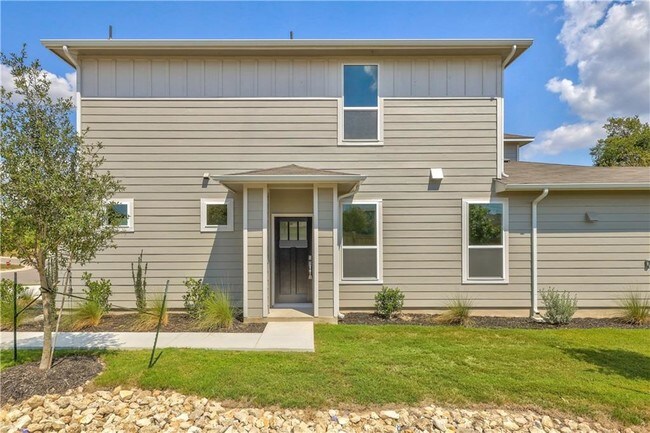 Building Photo - 1501 Roseburg Dr