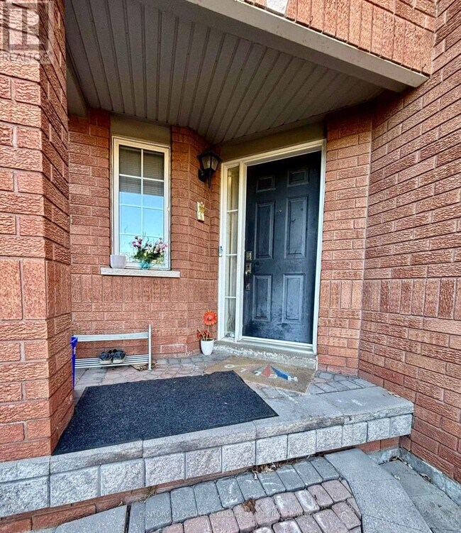 Photo du bâtiment - 2013 Blue Jay Blvd