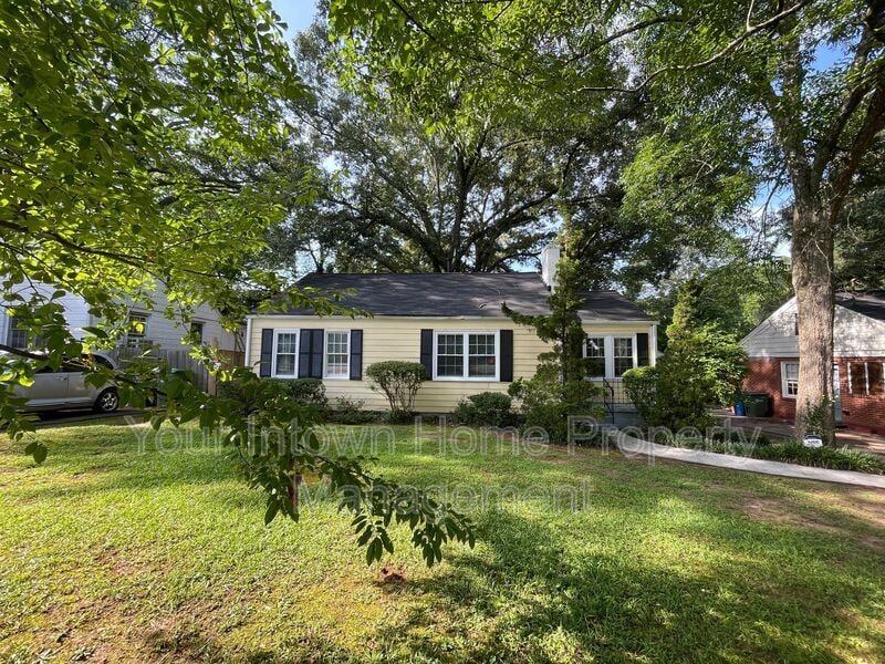 Primary Photo - 452 Deckner Ave SW