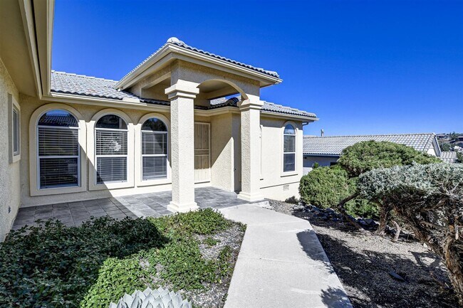 Foto del edificio - 1766 Boardwalk Ave