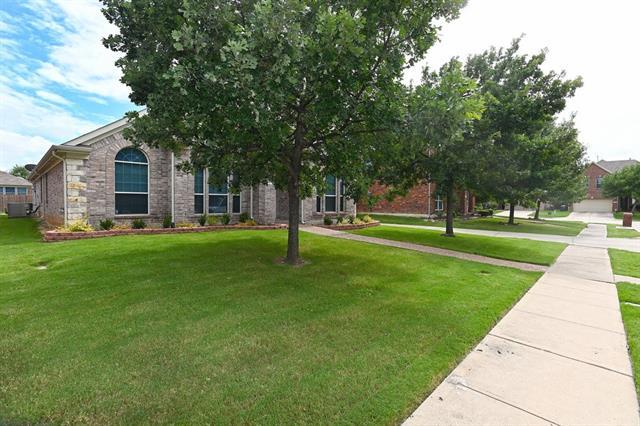 Building Photo - 1073 Red Hawk Dr
