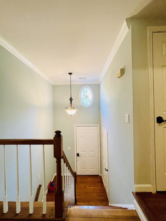 Foto del edificio - 6302 Crooked Oak Ln