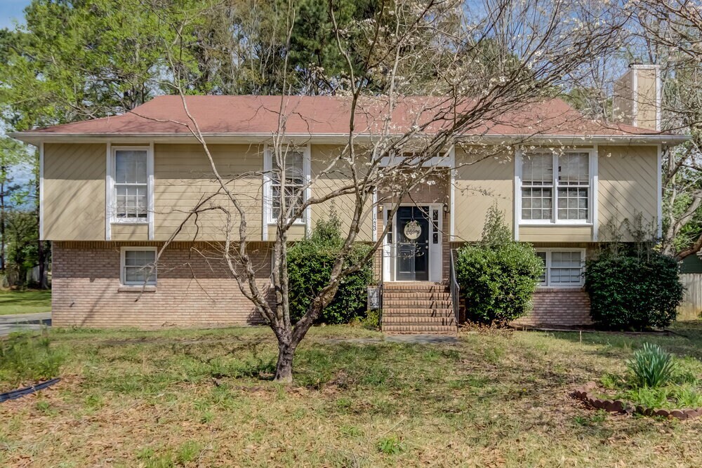 Foto principal - 1233 Willow Creek Pl