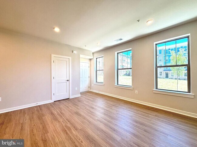Building Photo - 1104 Dabney Dr
