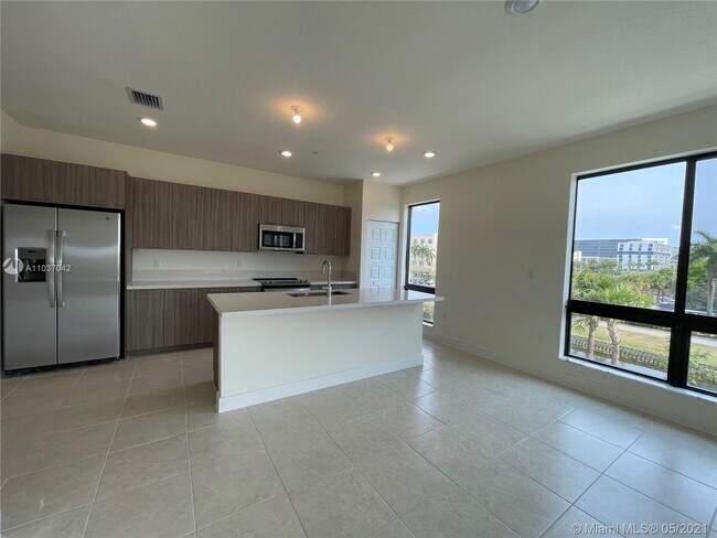 Foto del edificio - 8200 NW 41st St